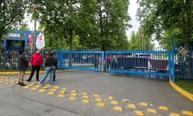 Estudiantes de la UTALCA se tomaron sede Los Niches acusando que casino sirve comida en mal estado