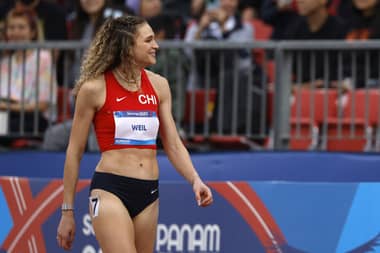 Es oro para Chile: Martina Weil sube a lo más alto del podio en 400 metros planos