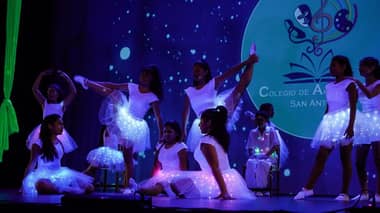 Colegio de Arte y Cultura San Antonio de Curicó realizó exitosa gala de fin de año