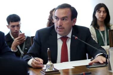Diputado Donoso exige acción de Defensor de la Niñez por caso de niño de 3 años que recibió bala loca en San Bernardo