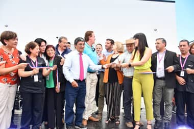 Sagrada Familia inauguró nuevo y moderno edificio Cesfam