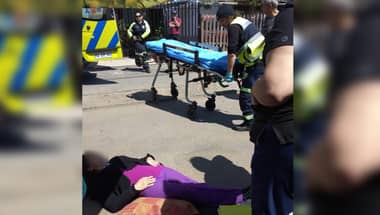 Adulta mayor de Curicó lesionada por caída estuvo más de una hora tendida en la calle por falta de ambulancia