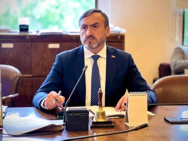 Diputado Pulgar pedirá explicaciones por polémica reunión entre ministros y empresarios salmoneros