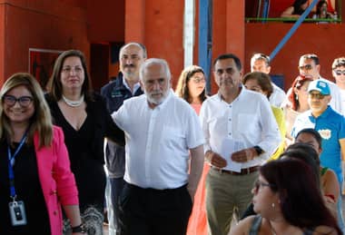 Ministro de Vivienda anunció que más de 390 familias de Los Niches podrán postular a la casa propia