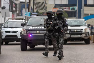 Gobierno rechaza violencia en Ecuador y pide resolver el conflicto respetando "la democracia y los derechos humanos"