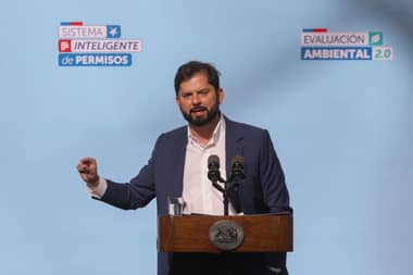 Presidente Boric anuncia reforma para reducir tiempos de puesta en marcha de proyectos de inversión