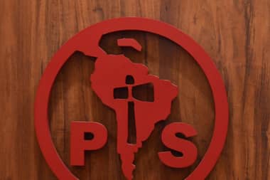 PS desmiente candidatura oficialista de Sebastián Vergara a la alcaldía de Molina
