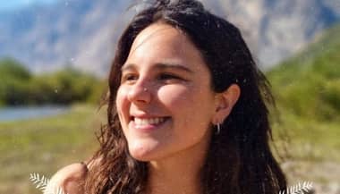 Catalina Cayazaya, la joven que se suicidó tras denunciar malos tratos y acoso de profesoras