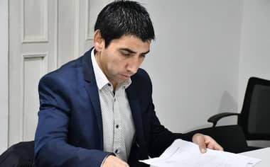 Alen Quiroga Barrera (UDI) asumió como nuevo concejal de Sagrada Familia
