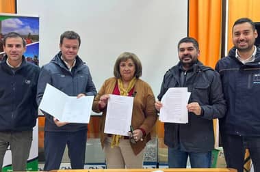 CBB y Dirección de Vialidad firmaron convenio para pavimentar nuevo tramo en Ruta J-25 hacia el Culenar en Teno