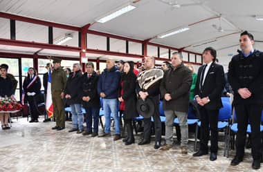 Localidad de Villa Prat en Sagrada Familia rindió homenaje a Arturo Prat en el Día de las Glorias Navales