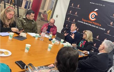 Alcalde de Curicó presentó plan de prevención de delitos en Cerro Condell ante el Consejo de Seguridad Pública
