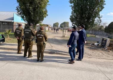 "No puedo llegar como un Sheriff": Alcalde de Curicó requiere una intervención estatal en toma Dragones Sur