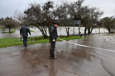 Alcalde valoró trabajo de equipos municipales por inundaciones en Sagrada Familia
