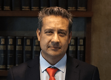 Abogado Vinko Fodich fue formalizado por causar accidente cuando conducía ebrio en Providencia