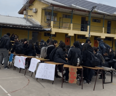Estudiantes del Liceo Politécnico de Curicó realizan manifestaciones por problemas de infraestructura