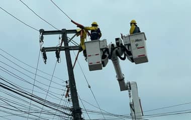 Continúan tareas de reposición de la energía eléctrica en la región del Maule