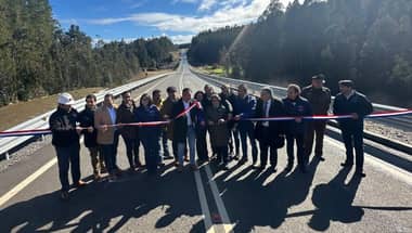 Obras Públicas confirma nueva etapa del camino que une Licantén y Llico