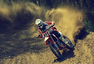 Pablo Yarur Terre marca un nuevo hito en el motocross latinoamericano con el éxito del PitBike Fest