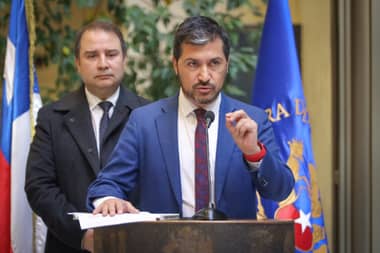 Diputado Rey exigió al Gobierno decretar alerta sanitaria por aumento en listas de espera