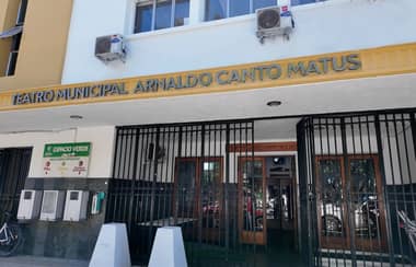 Teatro Municipal de Molina exhibe nuevo nombre en honor a Arnaldo Canto Matus