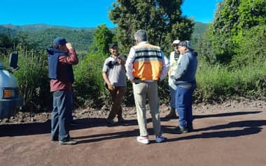 Vecinos de La Montaña de Teno se manifiestan por exceso de polvo y exigen pavimentación