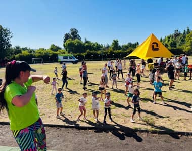 Corrida del Orchard College reunió a la familia en torno al deporte
