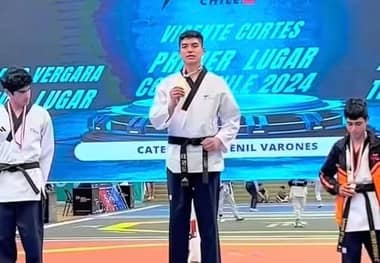 Vicente Cortés se tituló campeón nacional juvenil de taekwondo