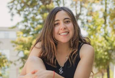Concejala anuncia su embarazo con llamado a la no discriminación laboral