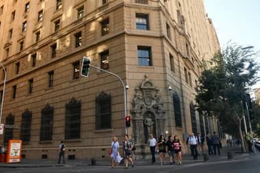 Funcionaria del Ministerio de Hacienda envió mensaje acusando acoso laboral solo minutos antes de suicidarse