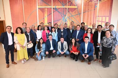 Consejeros Regionales de Chile rechazan recortes presupuestarios por parte de la Dipres