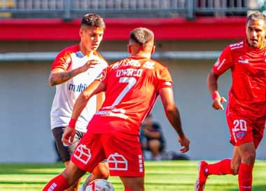 Curicó Unido cae en su debut ante Ñublense por Copa Chile