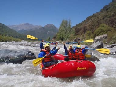 Rafting en Los Queñes: Un excelente panorama para estas vacaciones con Chilean Adventures