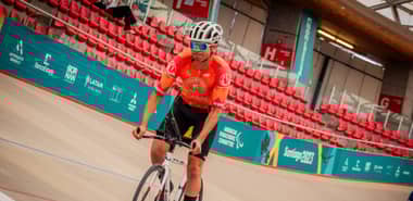 Este lunes ciclista accidentado cumple 18 años mientras se recupera en la UCI del Hospital de Talca