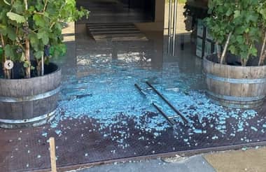Viña Santa Cruz denuncia vandalización de su Museo del Vino en Colchagua