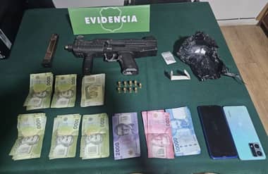 Detienen a sujeto por porte ilegal de arma de fuego y droga en Molina