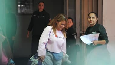 Cathy Barriga queda con arresto domiciliario nocturno tras revocación de su prisión preventiva