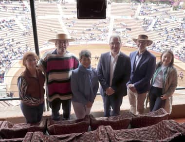 Diputado Benjamín Moreno recibió a delegación de embajadores en el Champion de Chile
