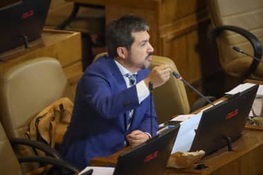 Diputado Rey exige refuerzos inmediatos en búsqueda de pescadores de Constitución