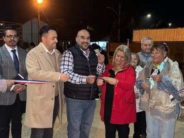 Municipio de Molina inauguró plazoleta en la Villa Santa Amalia de Lontué
