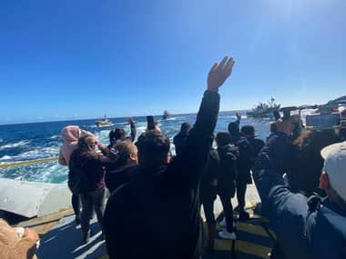 Emotiva despedida a pescadores desaparecidos de la embarcación "Bruma"