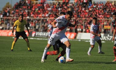 Curicó Unido podría jugar este viernes su último partido en Santa Cruz