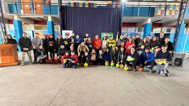 Escuelas de Curicó reciben importante apoyo deportivo para fomentar la actividad física