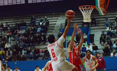 Liceo cae ajustadamente ante Chillán, pero asegura el segundo lugar y los playoffs en Liga Dos