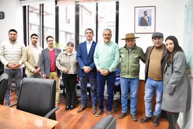 Diputado Moreno y alcalde de Sagrada Familia solicitan al MOP mejoras viales en la comuna