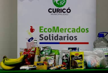 Fosis y municipio de Curicó inauguraron EcoMercado Solidario