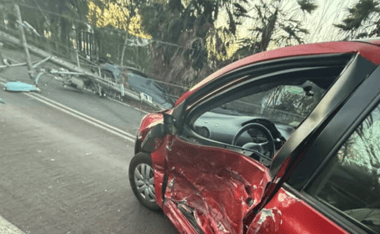 Tres personas resultan lesionadas tras violenta colisión en sector Quicharco de Rauco