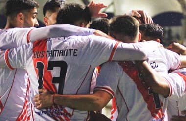 Onefit deja de vestir a Curicó Unido luego de 10 temporadas