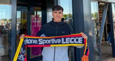 Matías Pérez llega a Italia para unirse al Lecce de la Serie A
