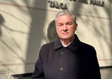 Alcalde de Romeral entrega antecedentes a Contraloría tras auditoría externa a la gestión de su antecesor